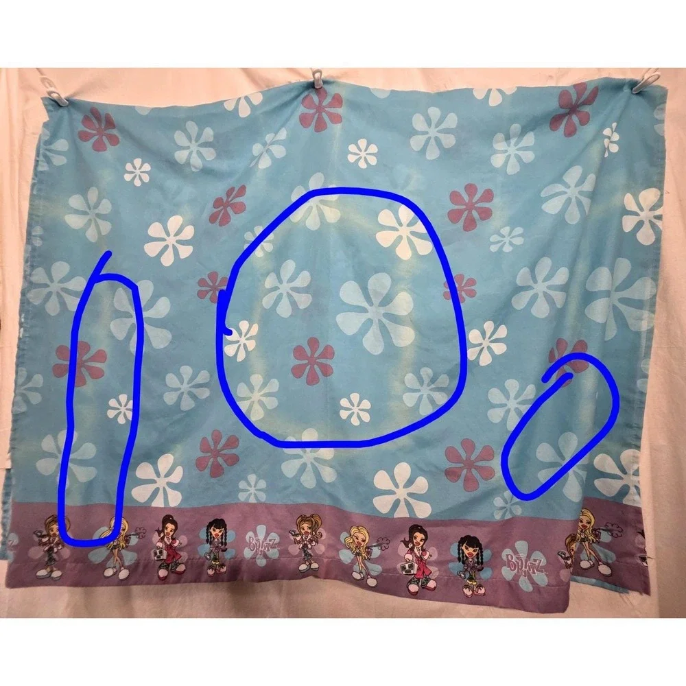 Vintage Y2K Bratz Flower Power Full Size Sheets & 2 Pillow Cases Pre-owned